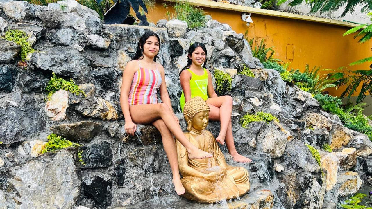Hotel Villa Pralaya ヒウテペック エクステリア 写真