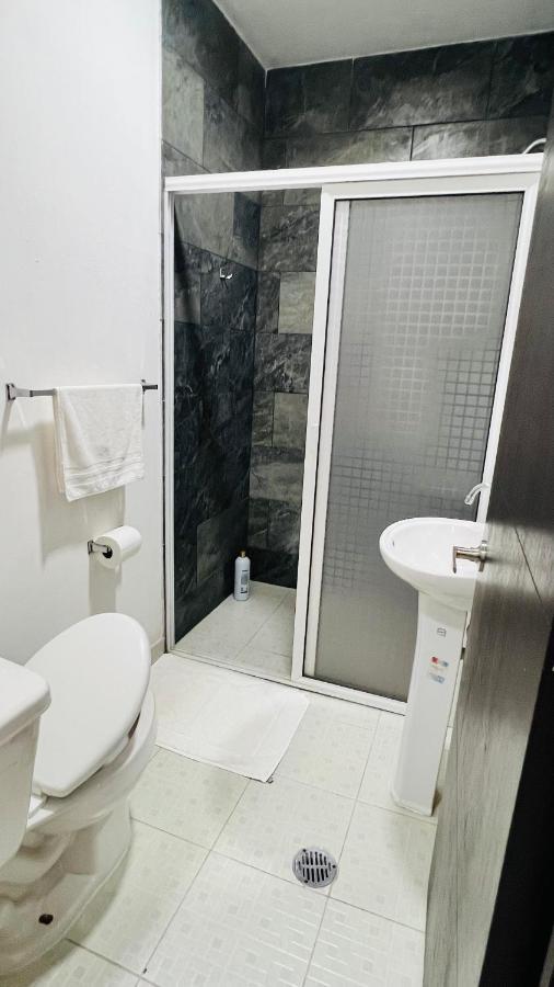 Hotel Villa Pralaya ヒウテペック エクステリア 写真