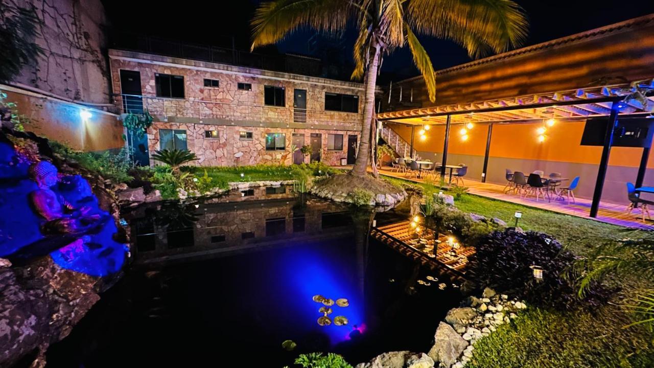Hotel Villa Pralaya ヒウテペック エクステリア 写真